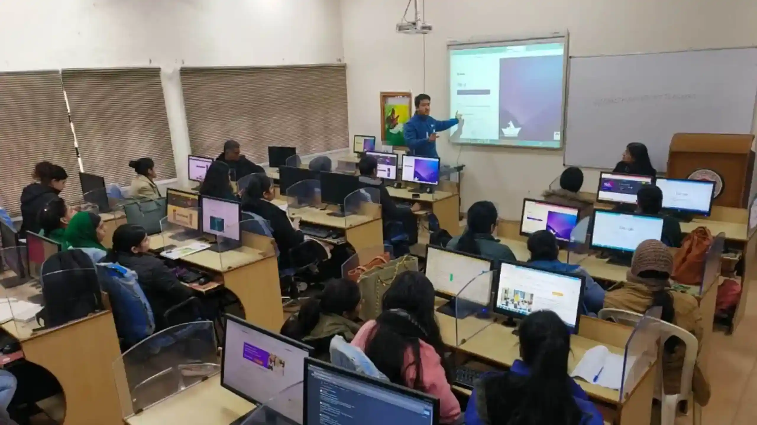 AI-Tools-Classes-1.webp